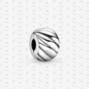 Pandora Polished Feathered Clip Charm